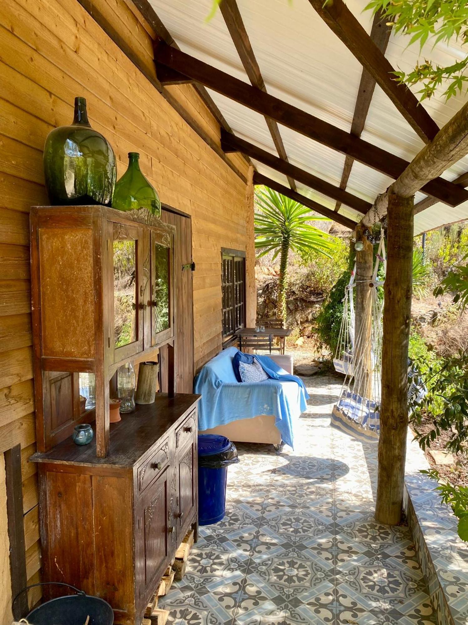 Unique Tiny House With Natural Building Techniques フィゲイロー・ドス・ヴィーニョス エクステリア 写真